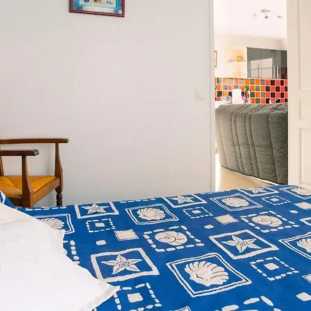 Avec Jardin Et Appartement *